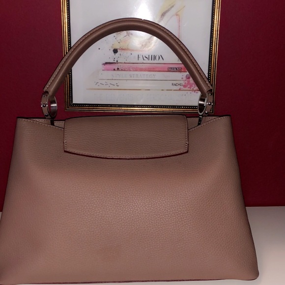 Louis Vuitton Capucines - Picture 6 of 8